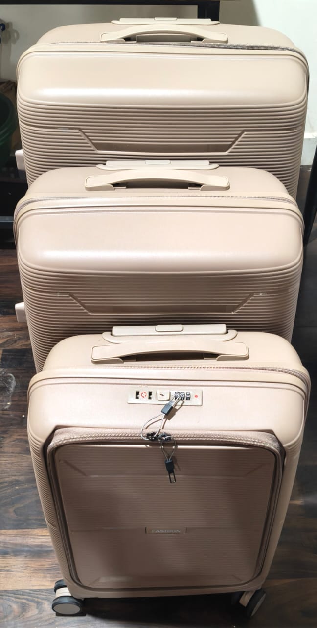 Hard-Shell Trolley Luggage Bag (Set of 3-pice / Mix Color)