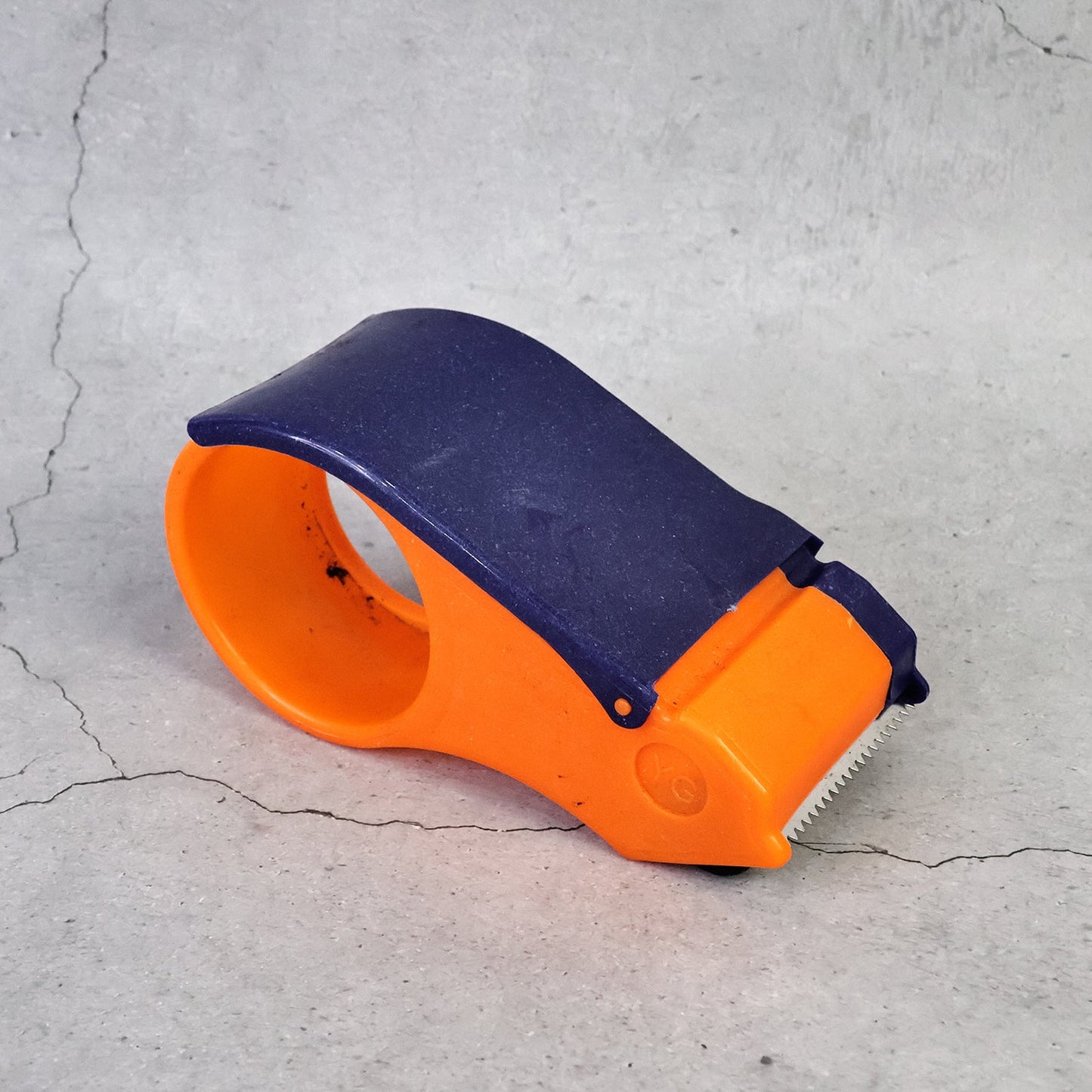 60mm Hand Tape Dispenser Packing Packaging Boxes Roll Roller Cutter